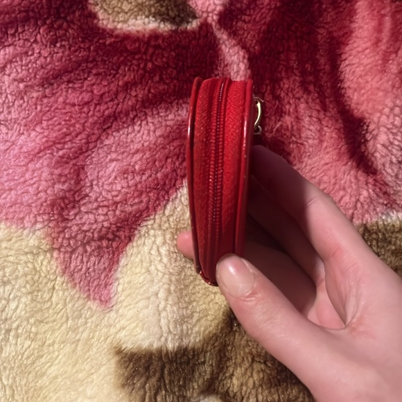 Heart Coin Purse - Picture 3 of 4